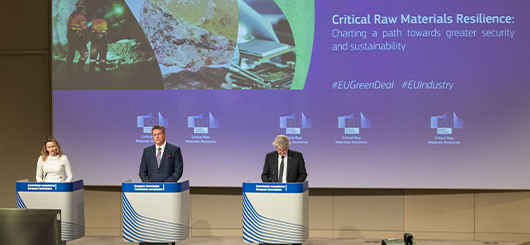 Maroš Šefčovič and Thierry Breton give a press conference on critical raw materials resilience in the EU. Maroš Šefčovič and Thierry Breton give a press conference on critical raw materials resilience in the EU.